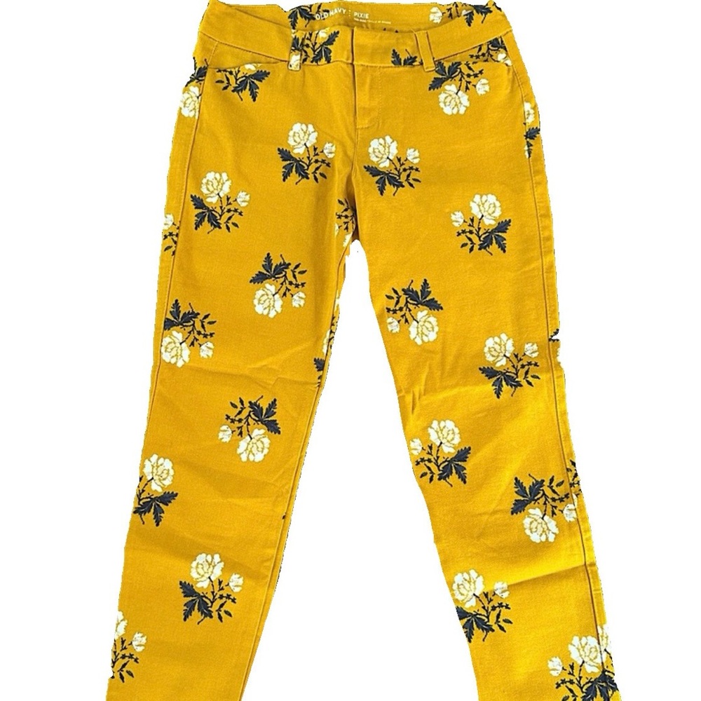 Old Navy Mid-Rise Pixie Cropped Pants • Yellow with White Roses • Sz2